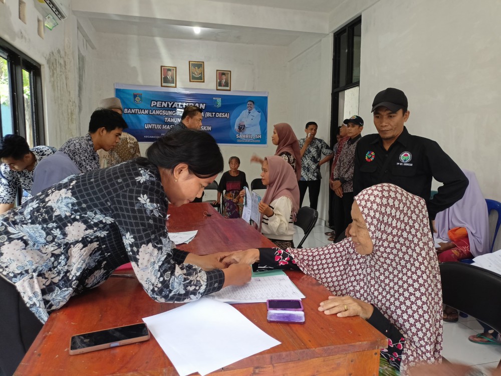 PENYALURAN BLT DESA TAHAP 2 DI DESA JERINGO JELANG IDUL FITRI 1446 H