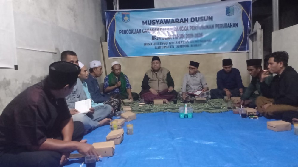 Musyawarah Dusun Hari Ke-2: Bersama Masyarakat Dusun Jeringo Limbungan Membahas Perubahan RPJM Desa