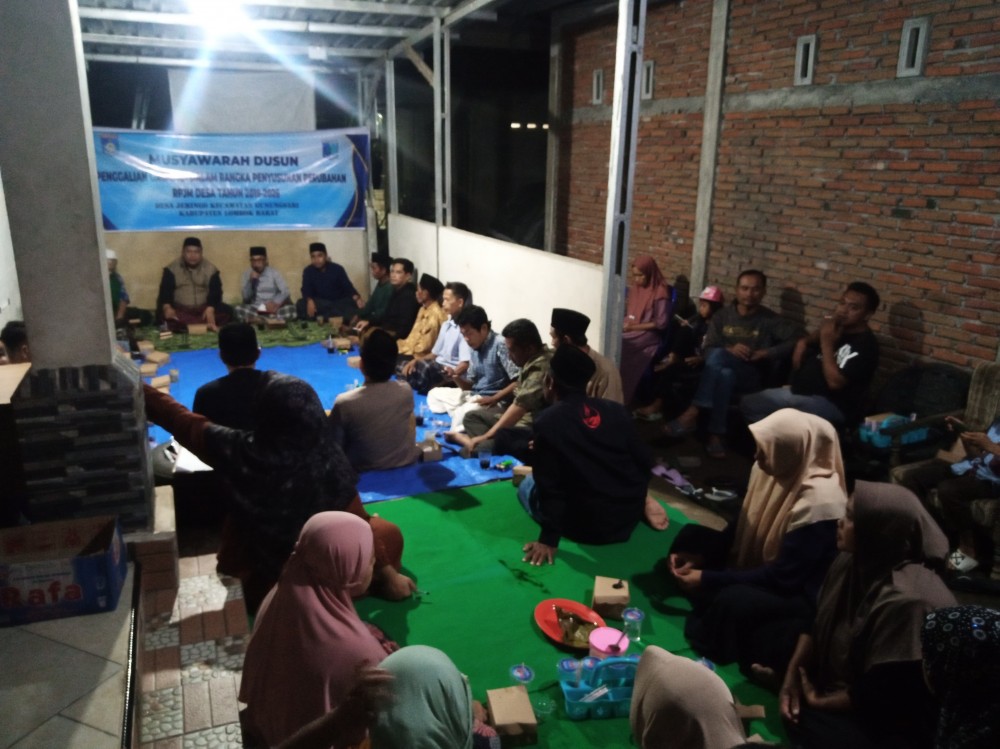 Musyawarah Dusun Hari Ke-2: Bersama Masyarakat Dusun Jeringo Limbungan Membahas Perubahan RPJM Desa