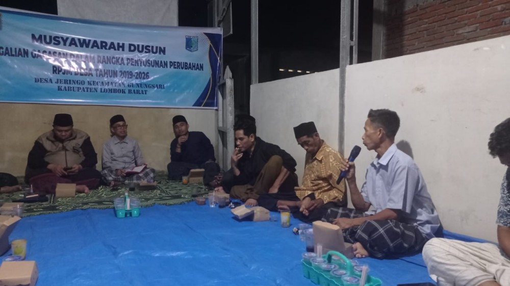 Musyawarah Dusun Hari Ke-2: Bersama Masyarakat Dusun Jeringo Limbungan Membahas Perubahan RPJM Desa