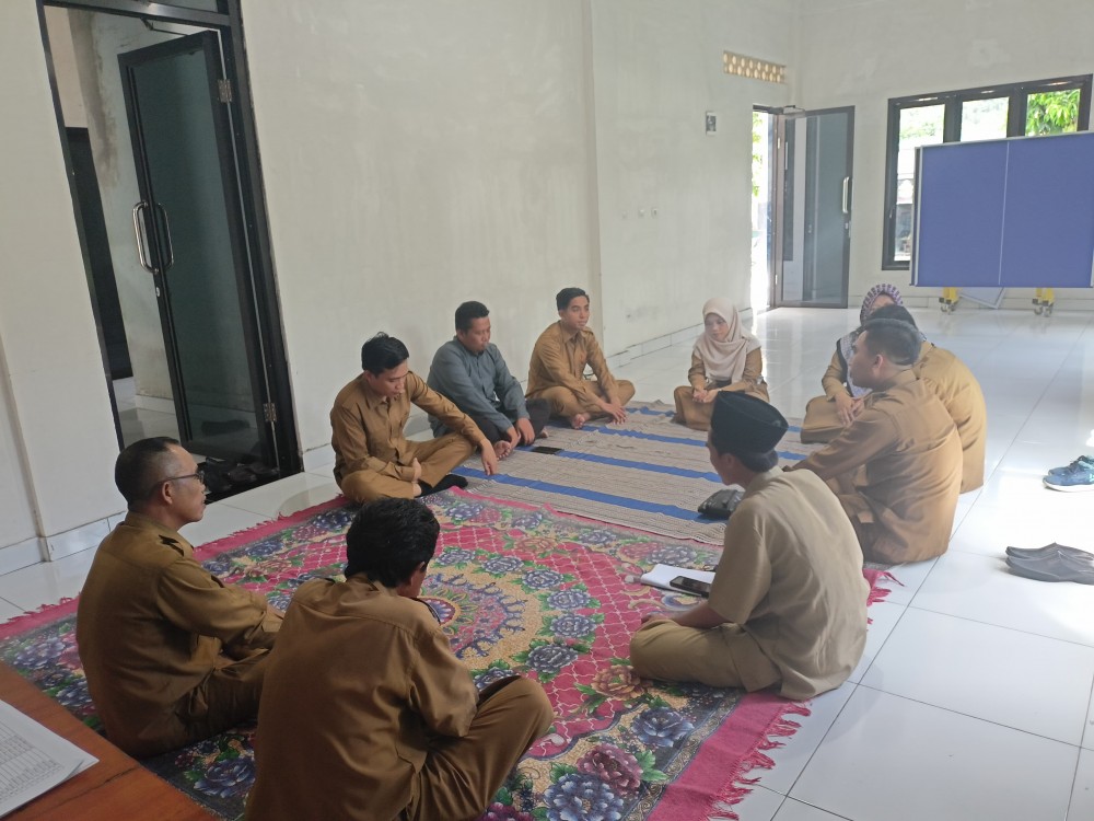 Doa dan Dzikir Bersama Pemerintah Desa Jeringo Untuk Peringatan HUT ke-67 Kabupaten Lombok Barat 